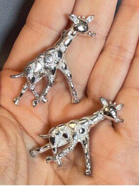 Giraffe Brooch Set Vintage Silver Tone Parent Baby Animal Pins